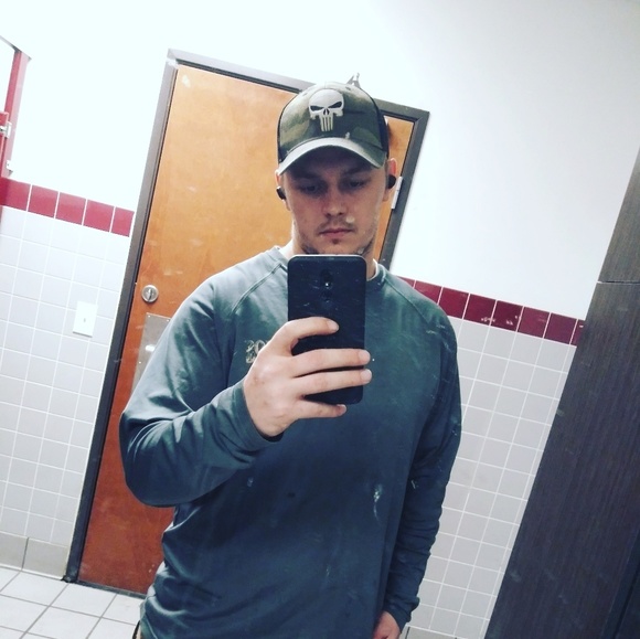 Profile Picture of Nick Dhooghe (@nick_d24) on Poshmark