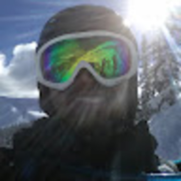 Profile Picture of Brian Lee (@brianlee454) on Poshmark