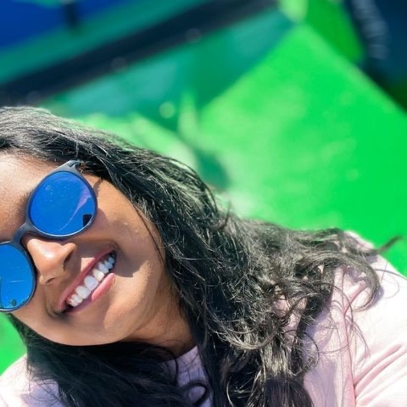 Profile Picture of Swathi Vajrala (@swathi_vajrala) on Poshmark