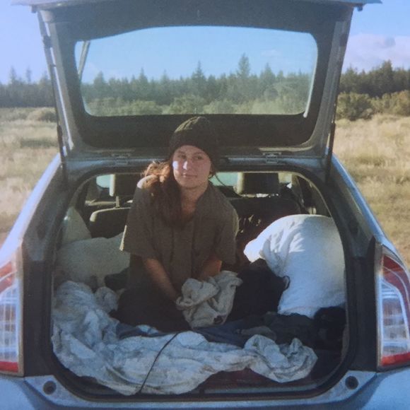 Profile Picture of Zoë Gregozek (@cheezw1z) on Poshmark