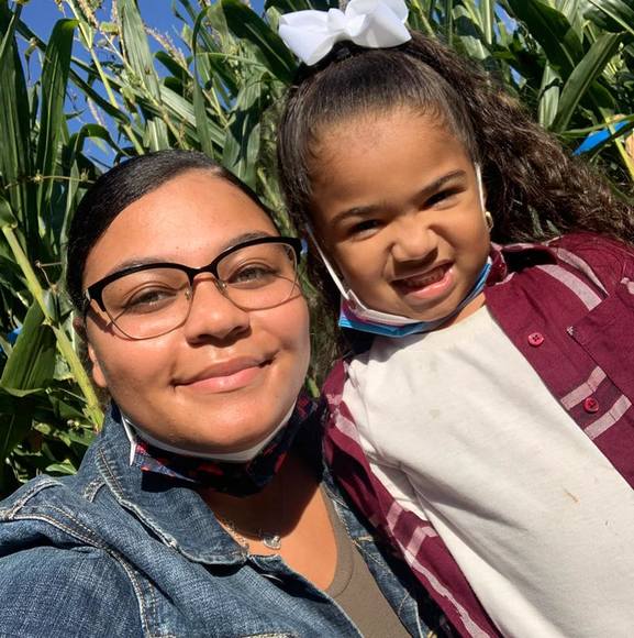 Kira Peters - Poshmark Profile Picture of Kira Peters (@kirachantel) on Poshmark