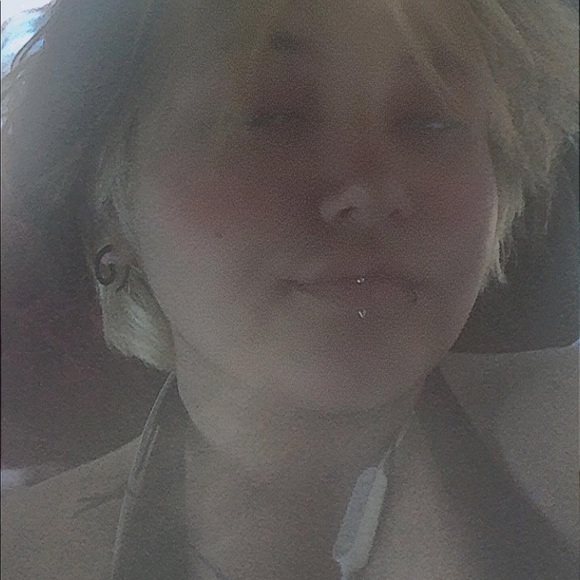Profile Picture of Jynx Clarke (@jynxclarke) on Poshmark