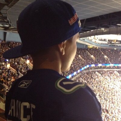 Profile Picture of Michael Tuton (@GiantBeast22) on Twitter