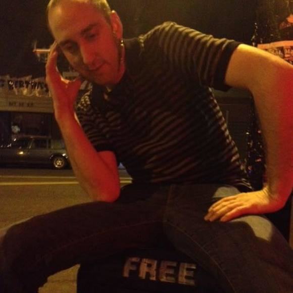 Profile Picture of Paul Hoglund (@phoglund) on Poshmark