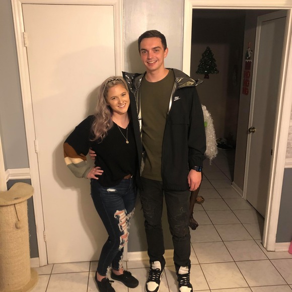 Profile Picture of Alec Holmes (@alecholmes) on Poshmark