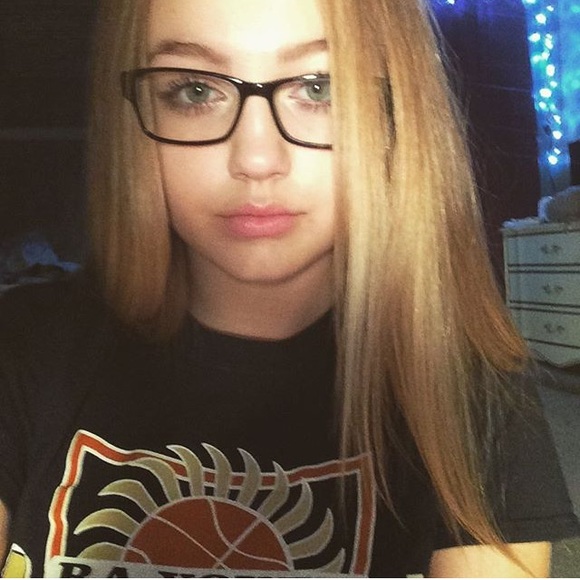 Layne Devoe - Poshmark Profile Picture of Layne Devoe (@laynedevoe) on Poshmark