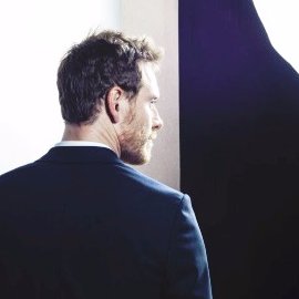 Profile Picture of Nathaniel Moore. (@bigscreenking) on Twitter
