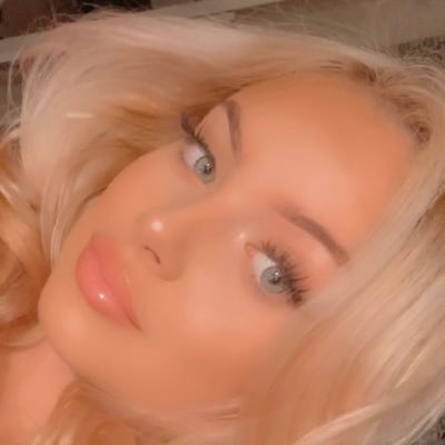 Profile Picture of Evie Hall (@EvieHall6) on Twitter