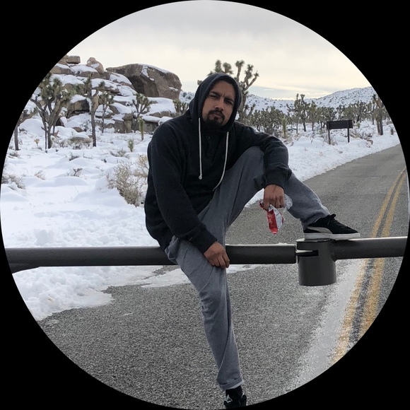 Profile Picture of Andrew Ibarra (@andrewibarra818) on Poshmark