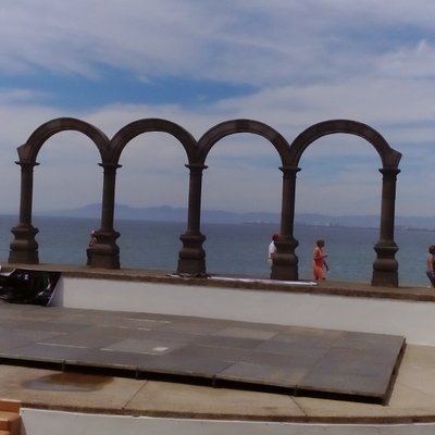 Profile Picture of Lawrence Arcos (@ArcosLawrence) on Twitter