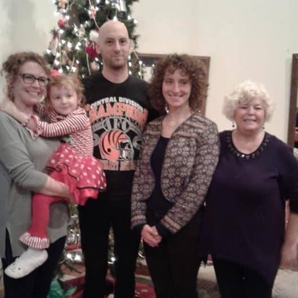 Profile Picture of Suzanne Pick (@suzanne_pick) on Poshmark