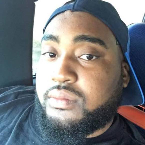 Profile Picture of Steven Walton (@bdp89) on Poshmark