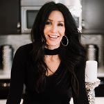 Profile Picture of April Osteen Simons (@aprilostesimons) on Instagram
