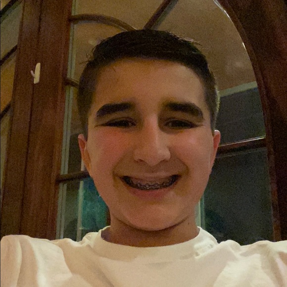 Profile Picture of Paul Weidow (@domyeezys) on Poshmark