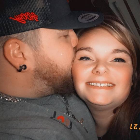 Profile Picture of Alyssa Campbell (@alyssacampbe309) on Poshmark