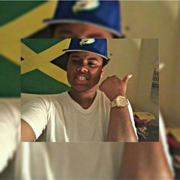 Profile Picture of Keira James (@kei_gotjuice) on Poshmark