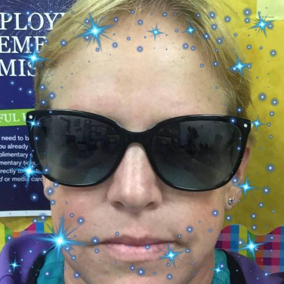 Profile Picture of Nicole Giannelli (@giannellinicole) on Poshmark