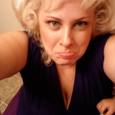 Profile Picture of amber Hebert (@ambermike5) on Twitter