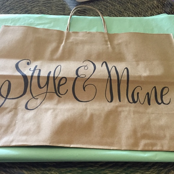 Profile Picture of Marci Spruill (@styleandmane) on Poshmark