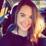 Profile Picture of Meredith Andrews (@meredithbandrews) on Instagram