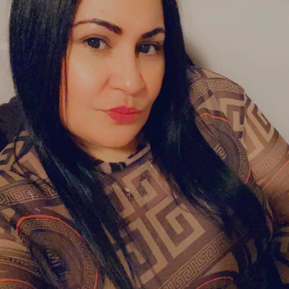 Profile Picture of Marisel Hernandez (@marisel123) on Poshmark