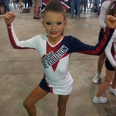 Profile Picture of Jessie Walsh (@jessiebwalsh) on Twitter