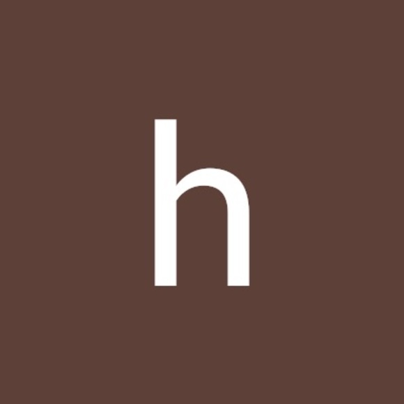 Profile Picture of Hannah Hiscocks (@hannahhis2004) on Poshmark