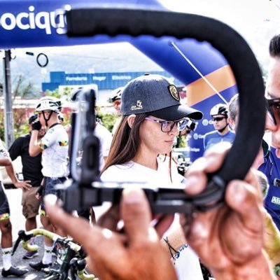 Profile Picture of Lorena Solis (@LoreSolis) on Twitter
