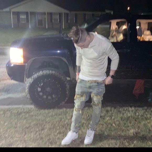 Profile Picture of Kam Kahanek (@kamkahanek) on Poshmark