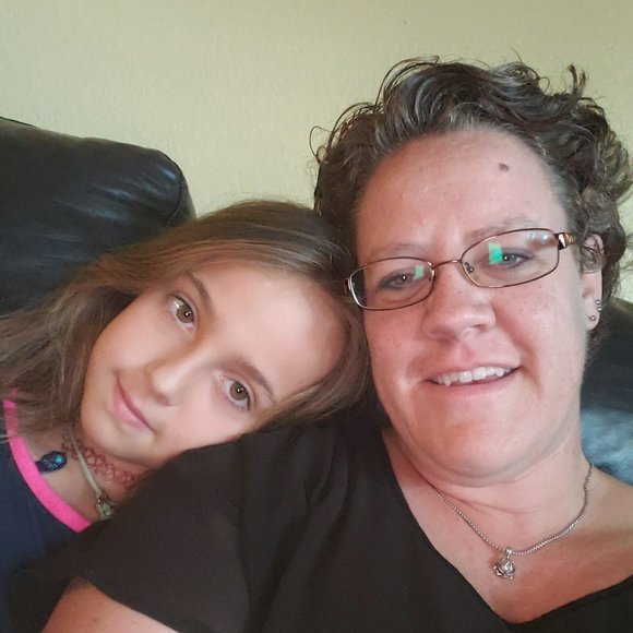 Profile Picture of Rachael Ingelido (@rachaelingelido) on Poshmark