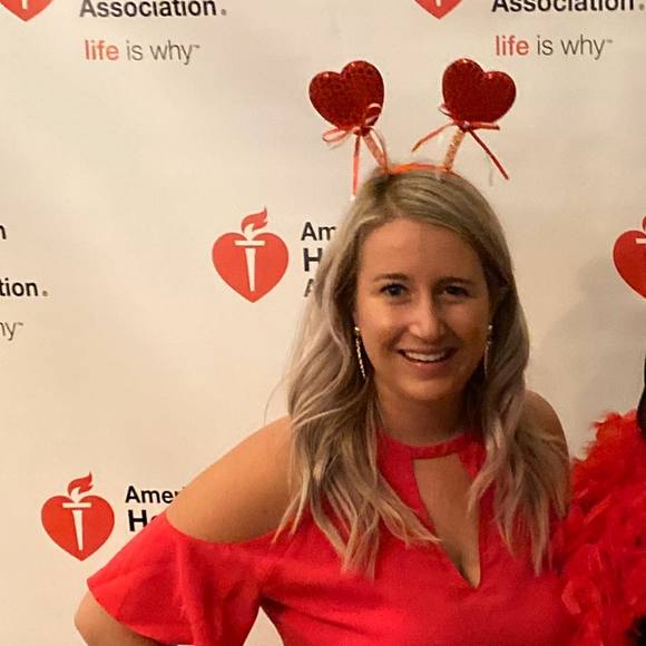 Profile Picture of Samantha Rachel (@sallinson) on Poshmark