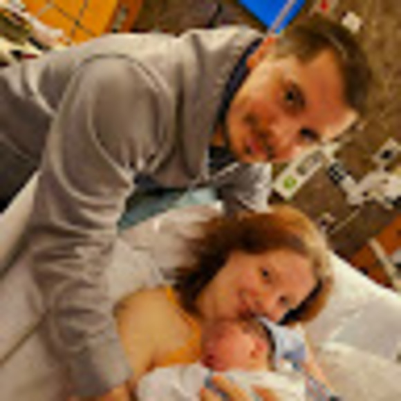 Profile Picture of Linda Duncan (@lindaboobear21) on Poshmark