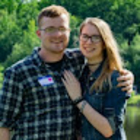 Profile Picture of Shannon Kitzhaber (@aswelaydying13) on Poshmark