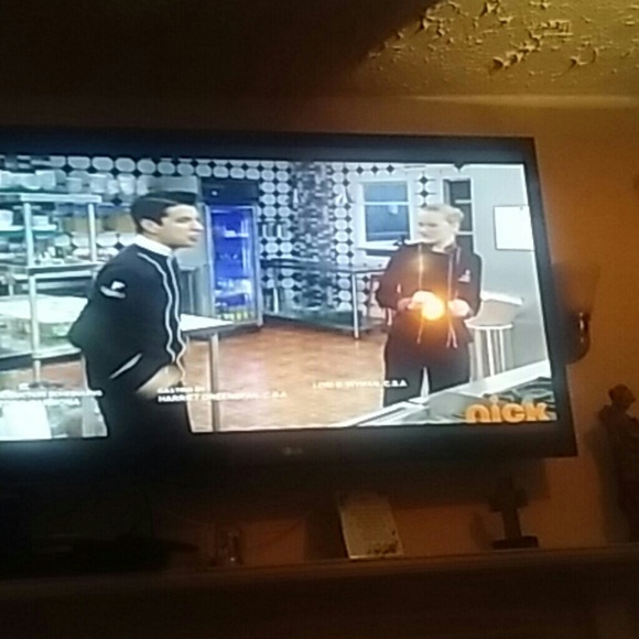 Profile Picture of Luz Ocampo (@luz64tex) on Poshmark