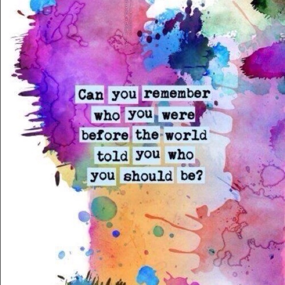 Profile Picture of Sandee Miller (@sandeemiller) on Poshmark