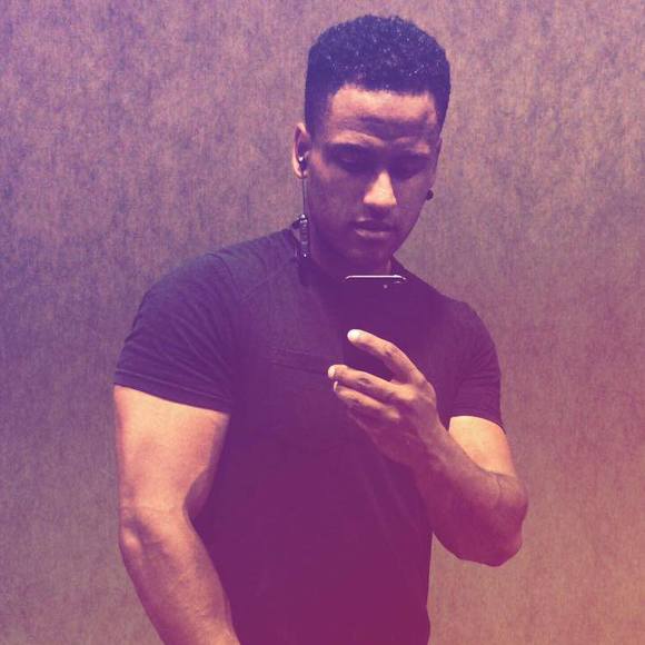 Profile Picture of Kyle Larkins (@kyle_larkins) on Poshmark