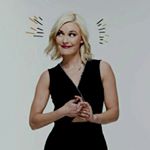 Profile Picture of –Renee Young (@scrivenerbeaut) on Instagram