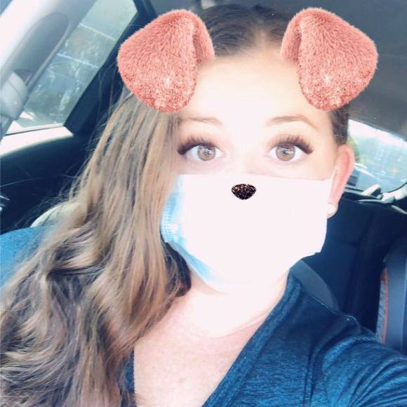 Profile Picture of Maureen Melson (@mnr877) on Poshmark