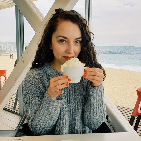 Profile Picture of Alexa Tipton (@bullramos) on Poshmark