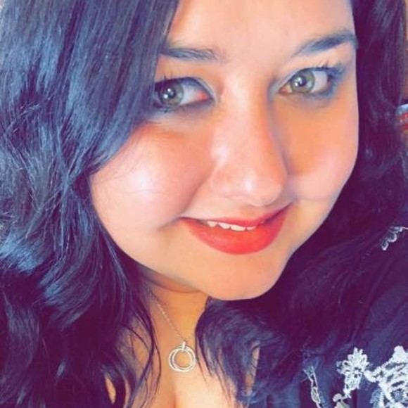 Profile Picture of Whitney Grinager (@ilovemiley55) on Poshmark