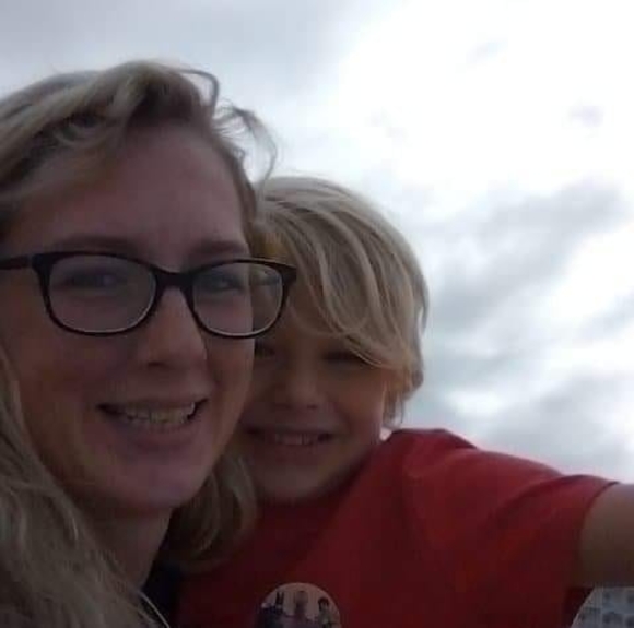 Profile Picture of Danielle Conway (@danibobani87) on Poshmark