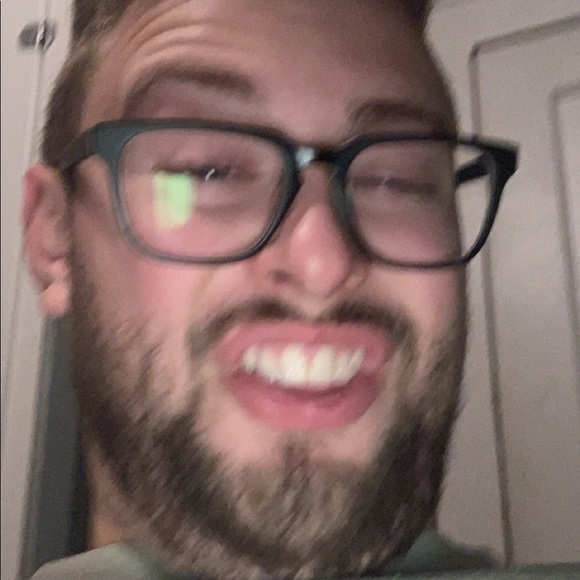 Profile Picture of Chandler Edwards (@chaned420) on Poshmark