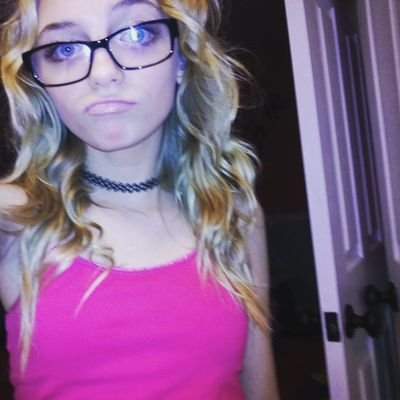 Profile Picture of  ❤Mckenzie Jackson (@the_kenziebabe) on Twitter