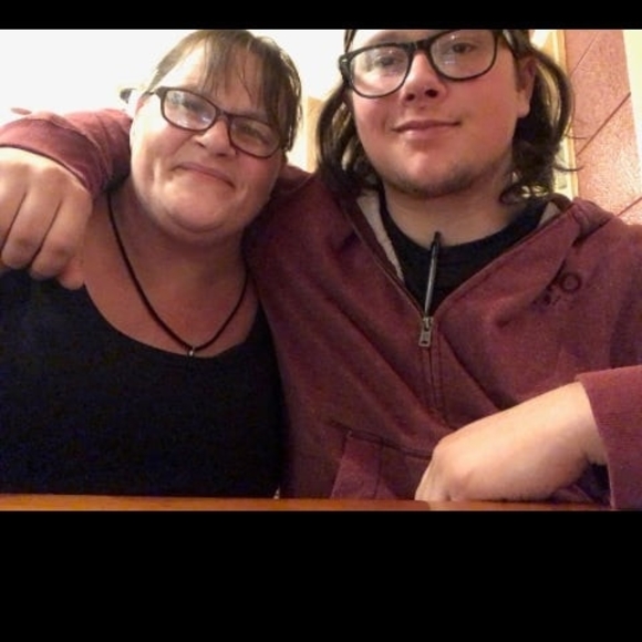 Profile Picture of Tina Macmullen (@tina_loves_greg) on Poshmark