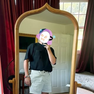 Profile Picture of wattles (@stonegalerie) on Instagram