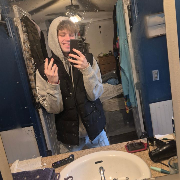 Profile Picture of David Yazell445 (@bapegodxfg) on Tiktok