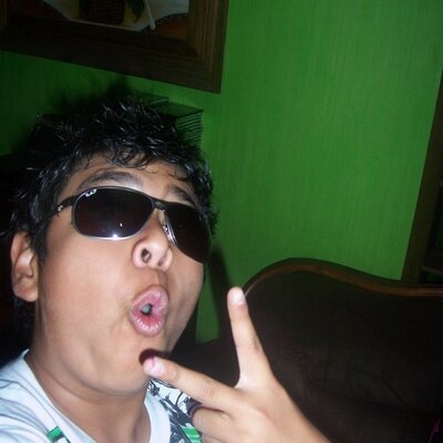 Profile Picture of Erik Axel De Alba (@axel1895) on Twitter