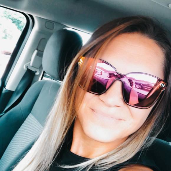 Profile Picture of Amanda Roppolo (@mandalynn1013) on Poshmark