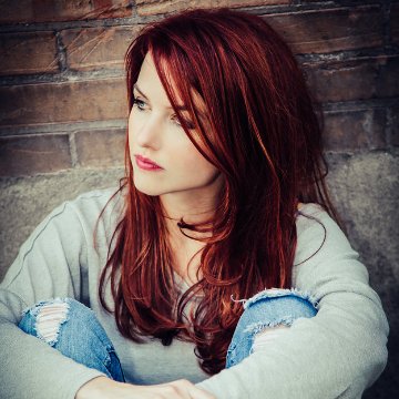 Profile Picture of Lindsay Hansen Park (@FemiLinzi) on Twitter