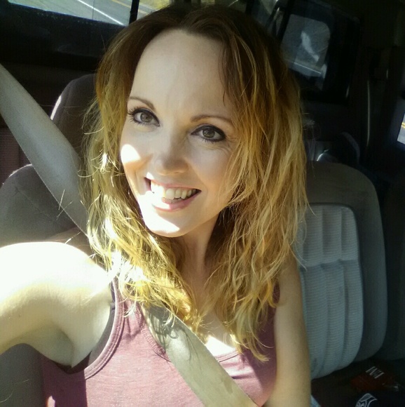 Profile Picture of Shelly Hebert (@eldarwen1980) on Poshmark